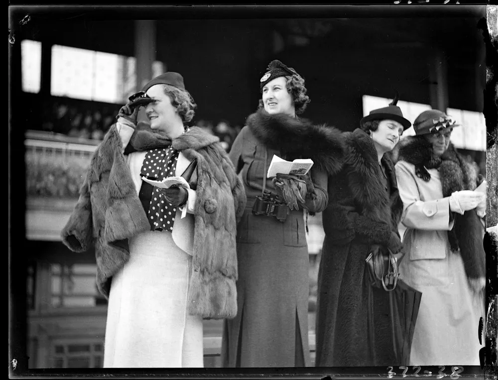 Historic photo of the races